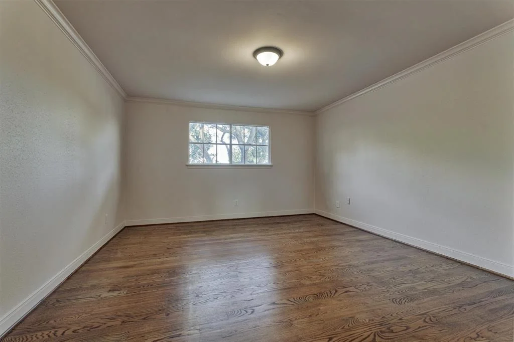 Photo of 703 Crossroads Drive