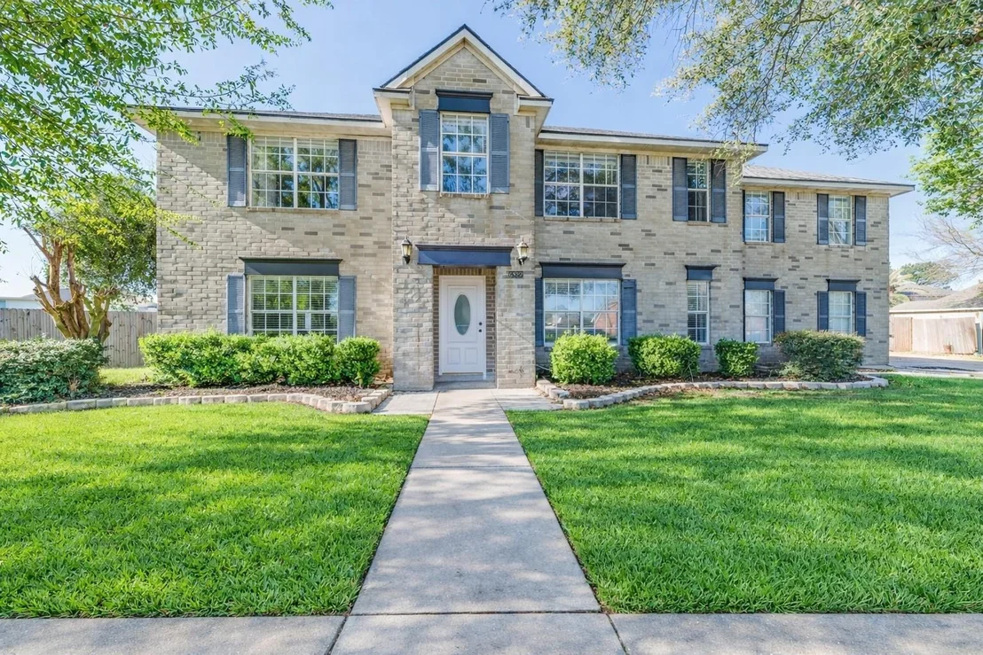 Photo of 6827 Crystal Point Drive