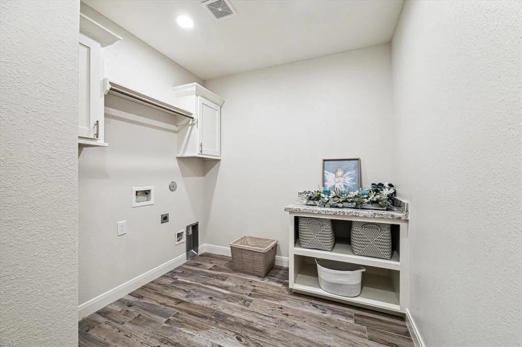 Photo of 430 Amanda Circle