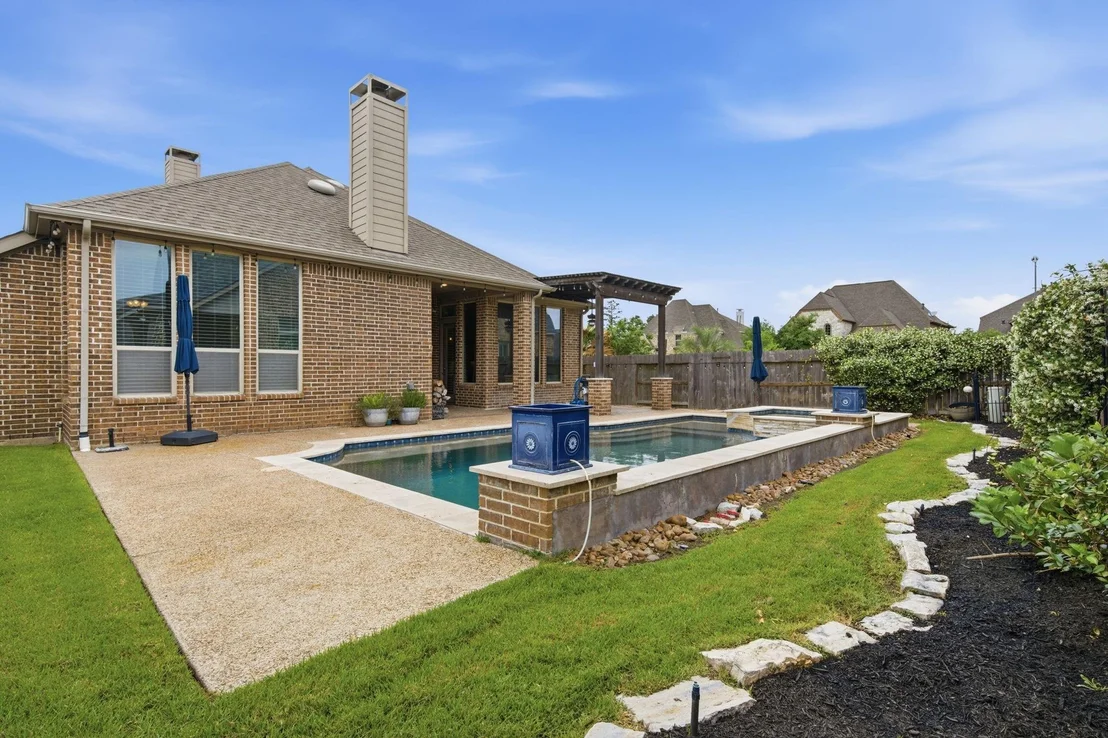 Photo of 27971 Arden Trail