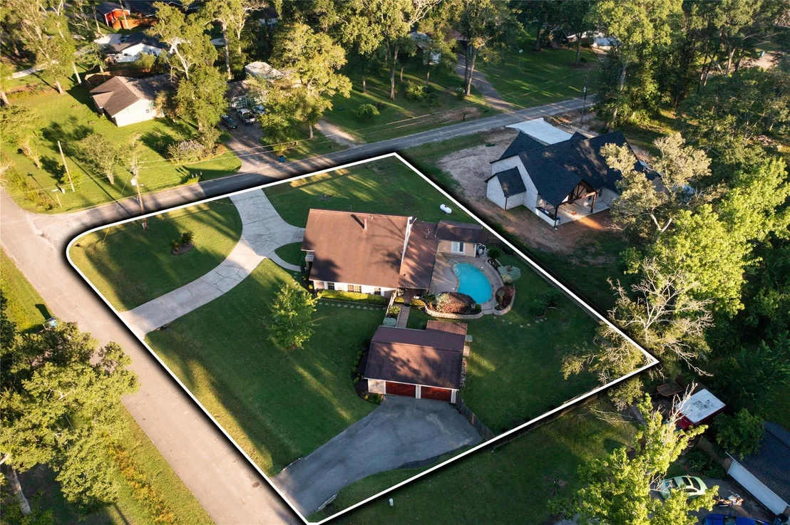 Photo of 360 Hollyglenn Street