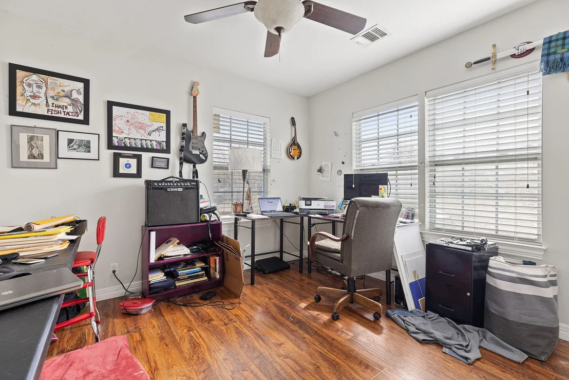 Photo of 809 Howard Street