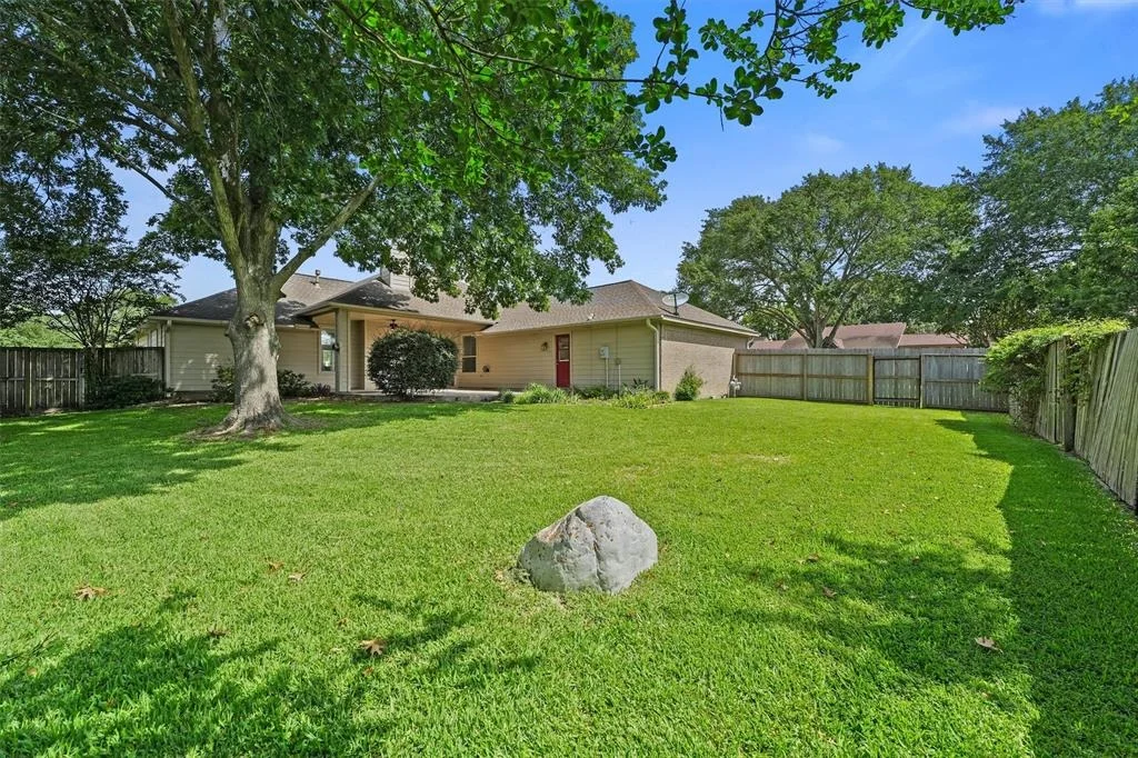Photo of 6981 Leisure Lane