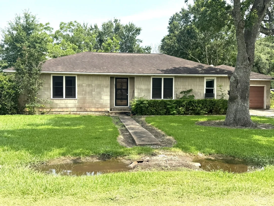 Photo of 605 5th Street