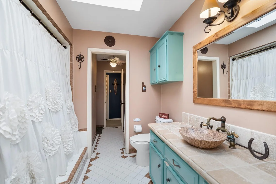 Photo of 5606 Foresthaven Drive