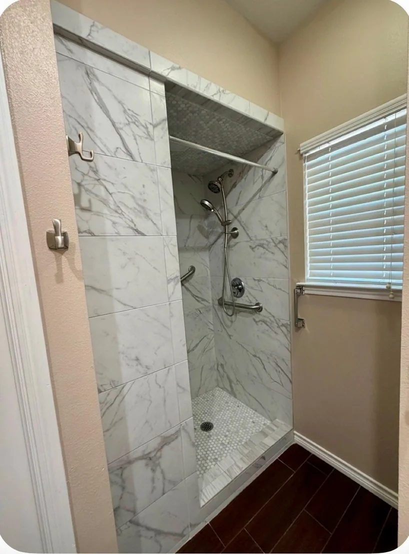 Photo of 415 Oak Crest