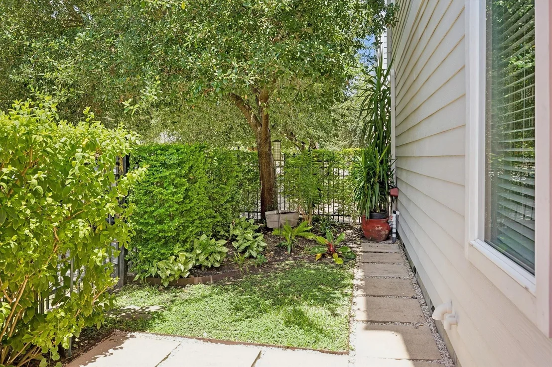 Photo of 548 Allston Street