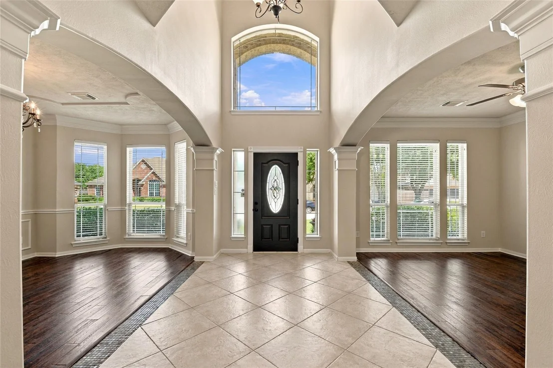 Photo of 8403 Glenn Elm Drive