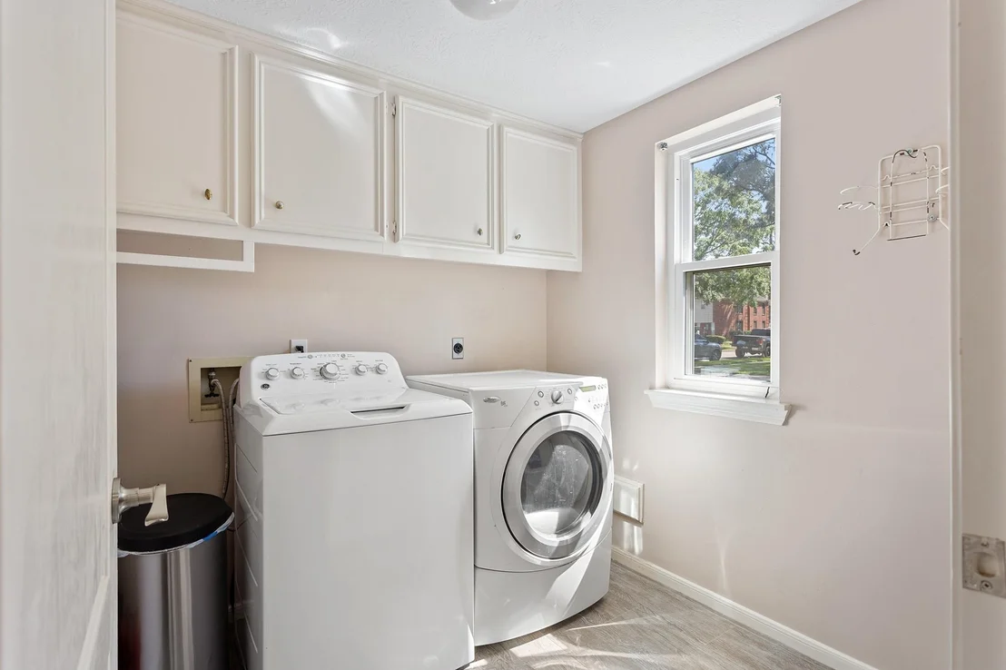 Photo of 402 Windsor Drive