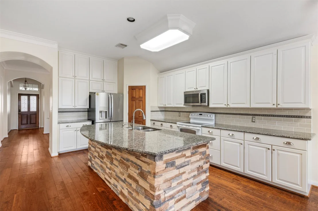 Photo of 9107 Fernwillow Drive