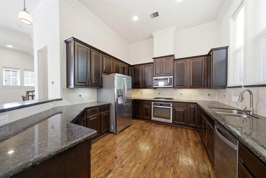 Photo of 8926 Lakeshore Bend Drive