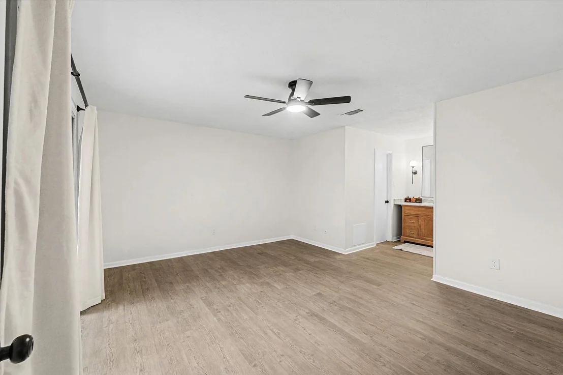 Photo of 11707 Hillbrook Drive