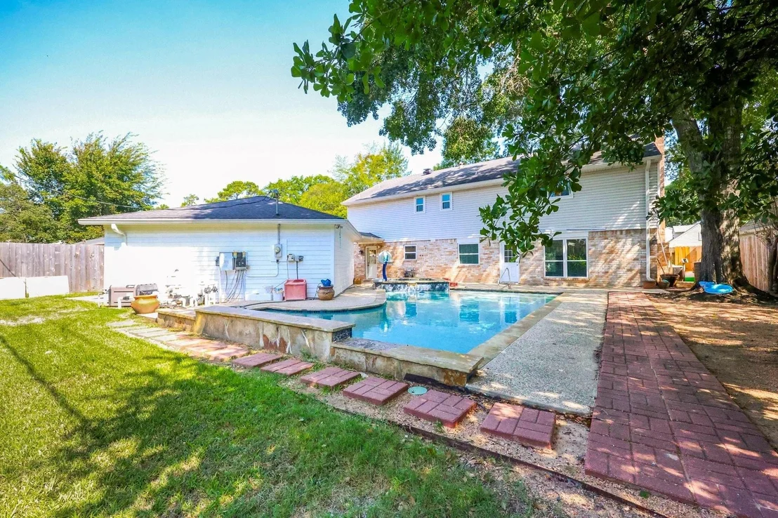 Photo of 423 Cannon Ball Drive