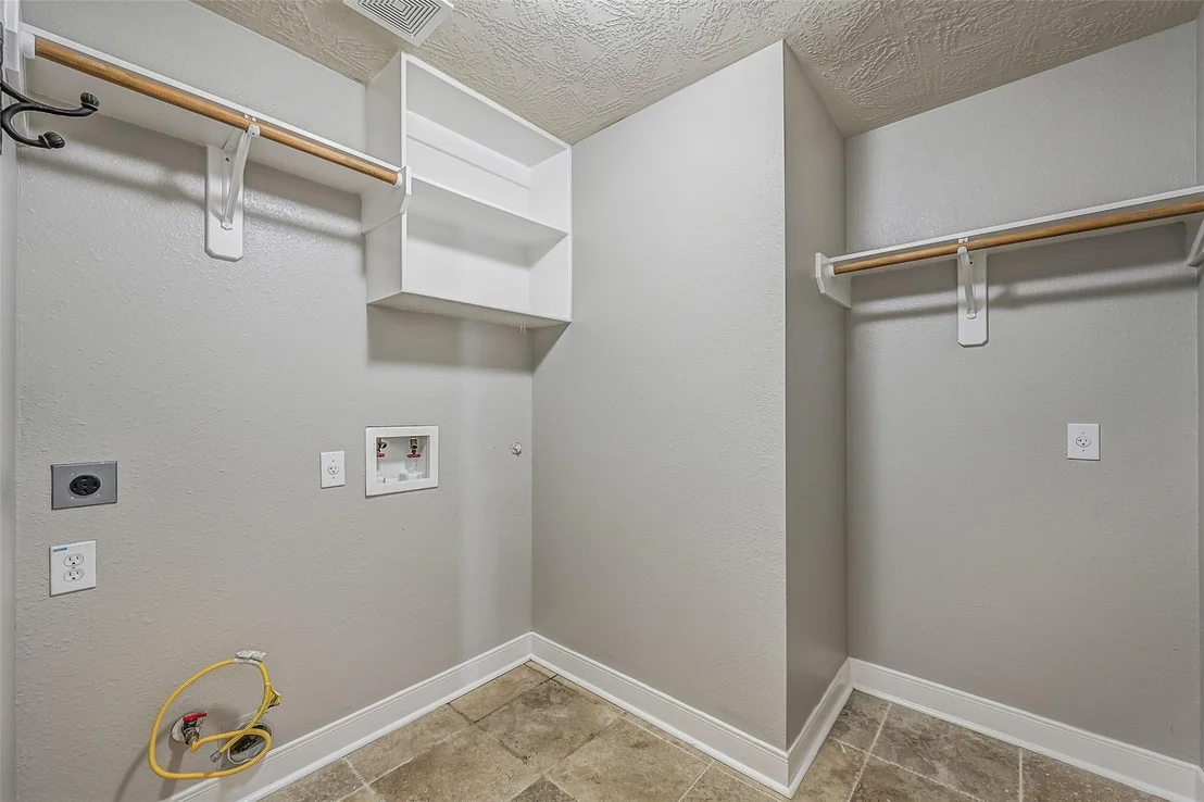 Photo of 901 High Ridge Circle