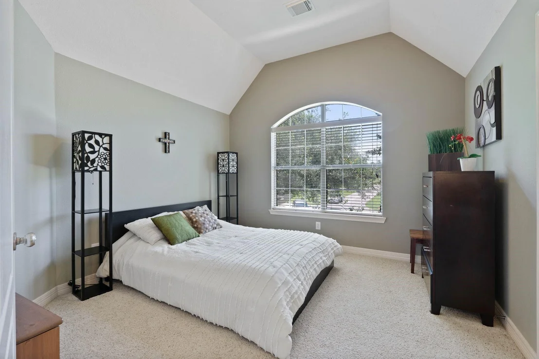Photo of 9050 Forest Cliff Court