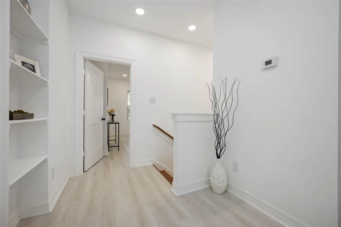 Photo of 7413 Easter Street