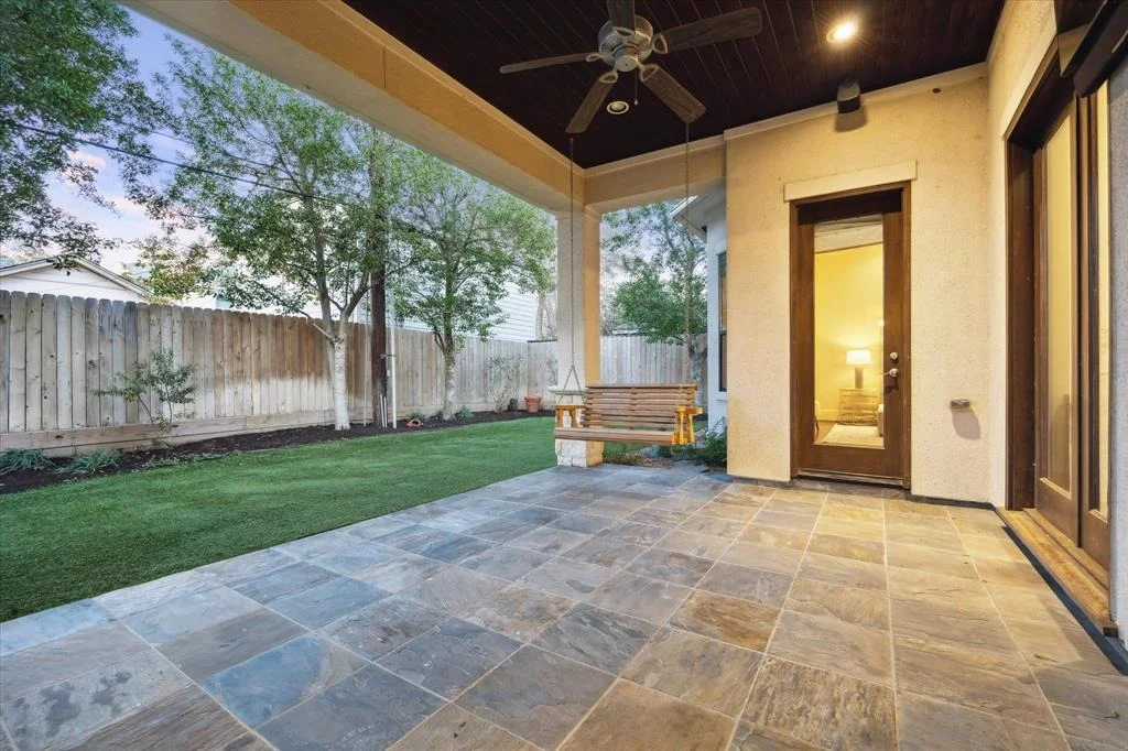 Photo of 2036 Addison Road