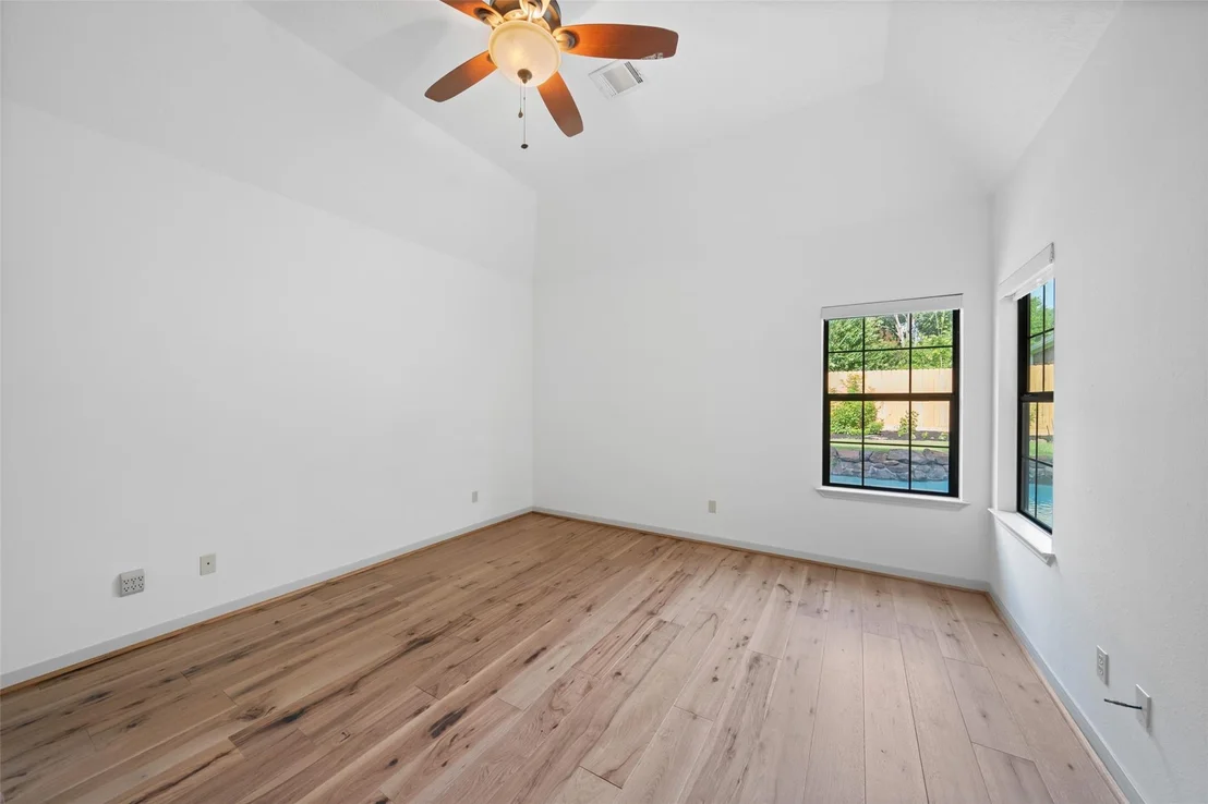 Photo of 214 Lake View Circle