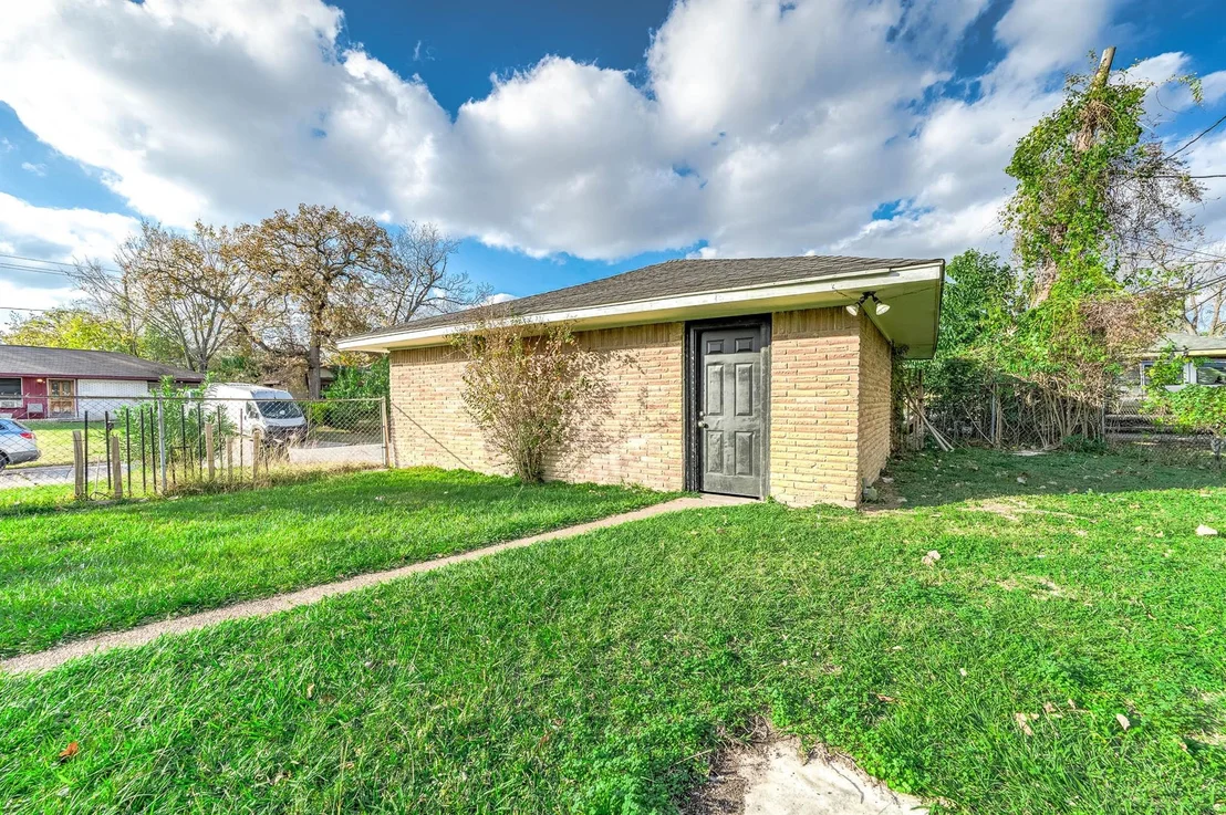 Photo of 7203 Gore Drive