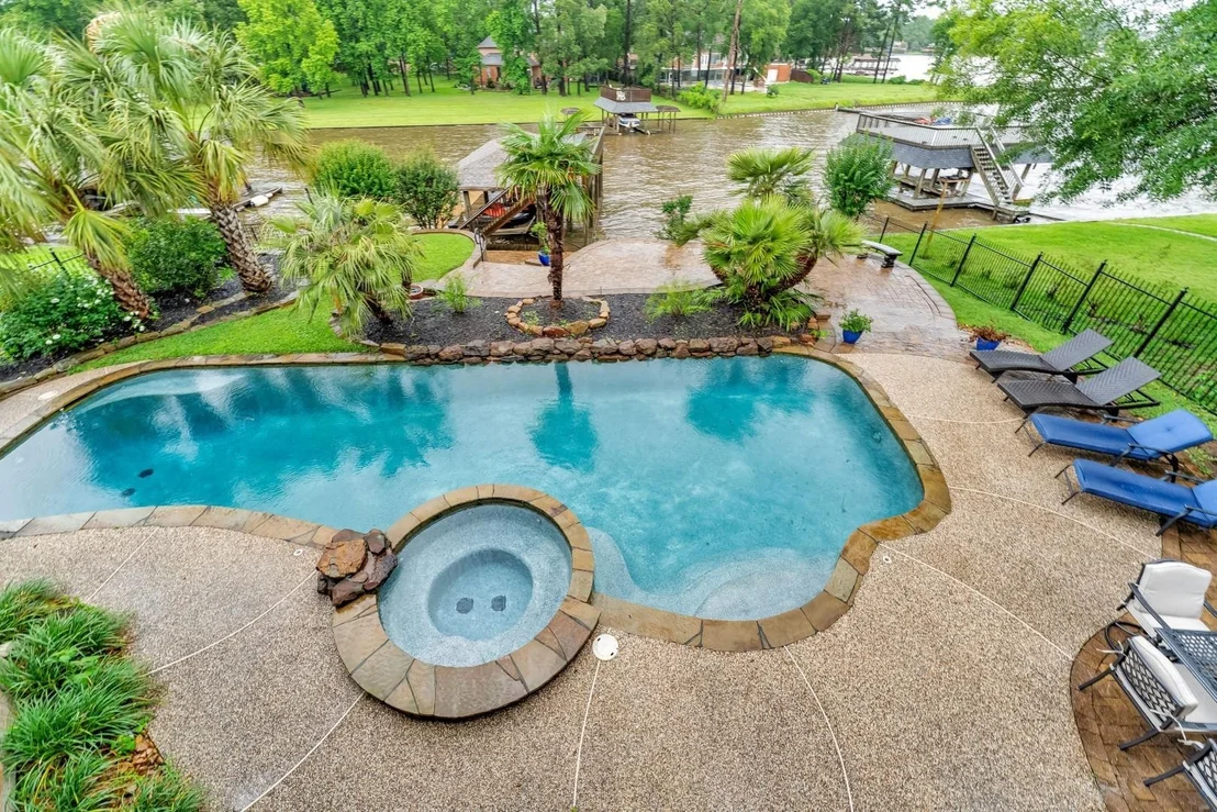 Photo of 8311 Shoregrove Drive