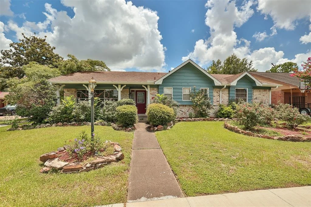 Photo of 2805 Huckleberry Lane