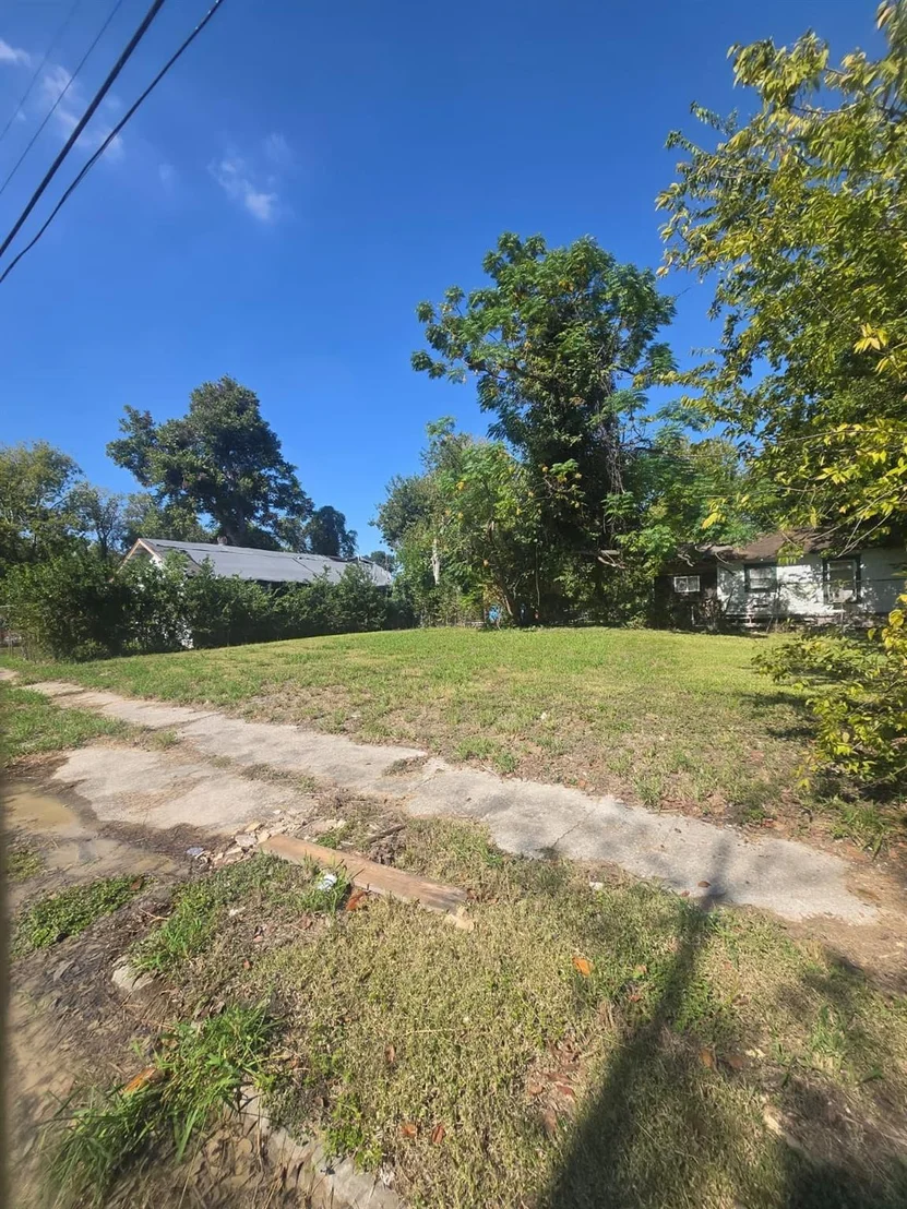 Photo of 3221 Drew Street Street