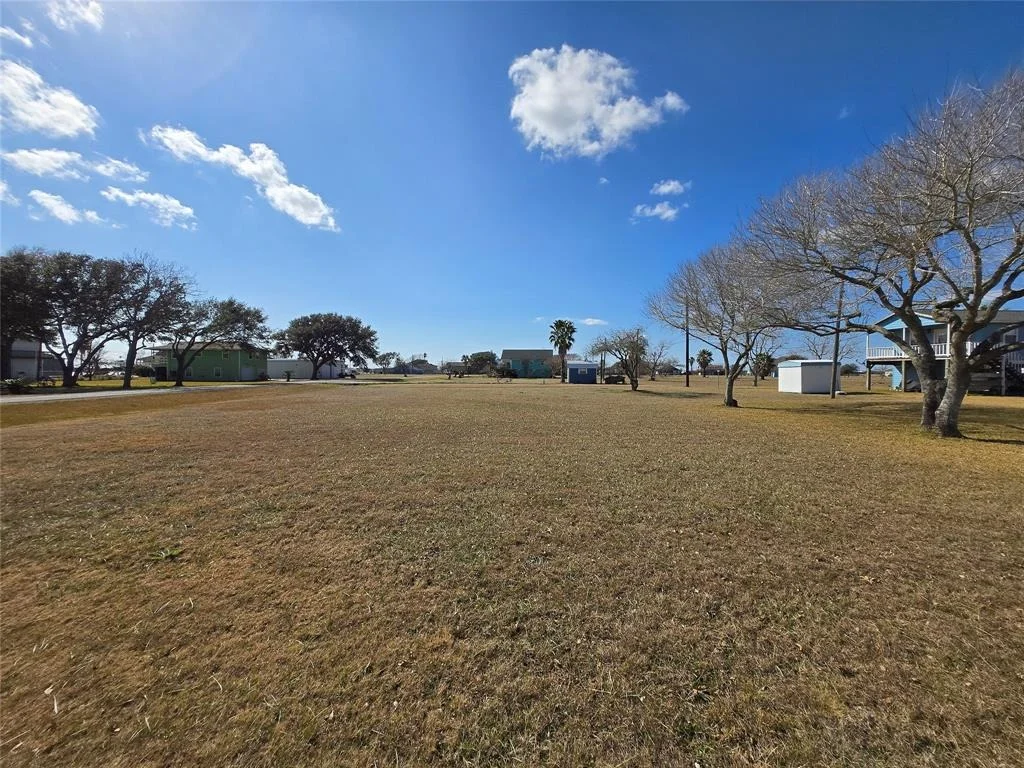 Photo of 937 Bayview Drive