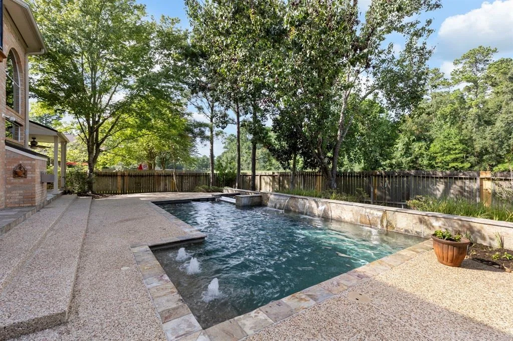 Photo of 174 N Hazelcrest Circle