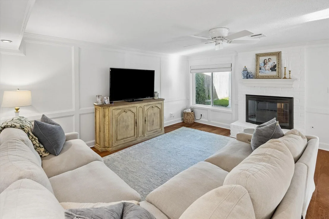 Photo of 12127 Waldemar Drive