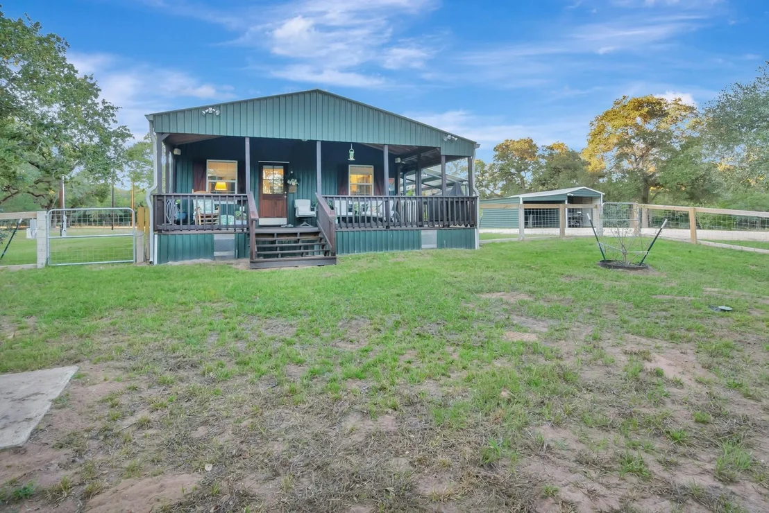 Photo of 413 Private Road 1051