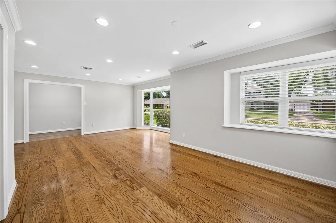 Photo of 1134 Thornton Road