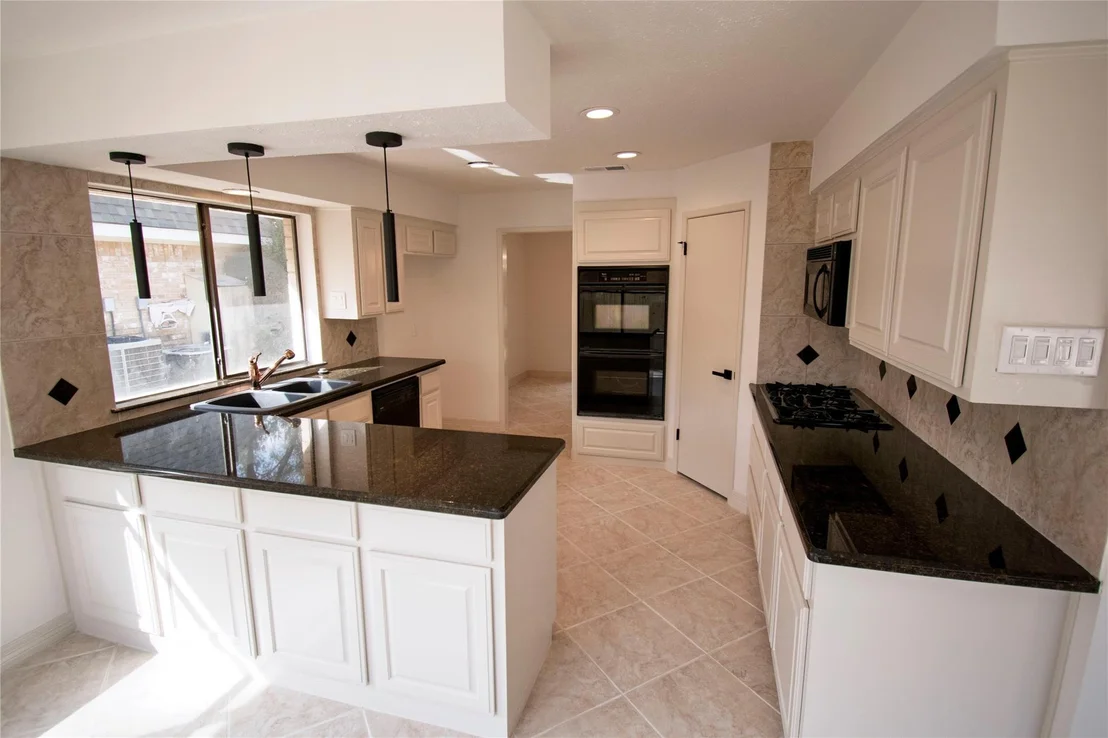 Photo of 14811 Delbarton Drive