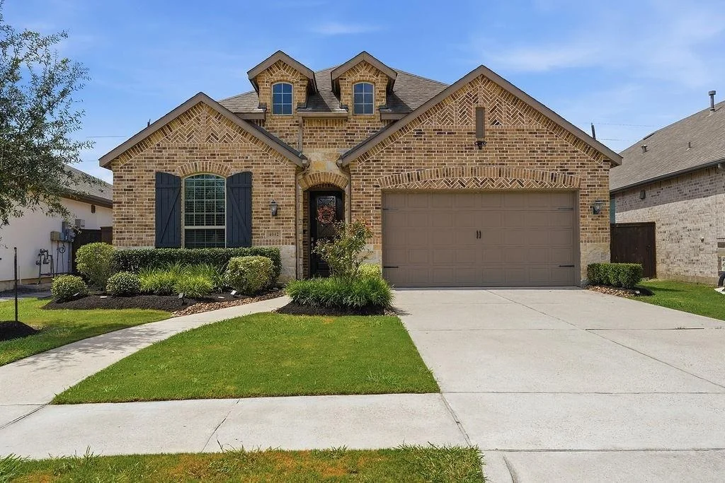Photo of 4042 Shackleton Court