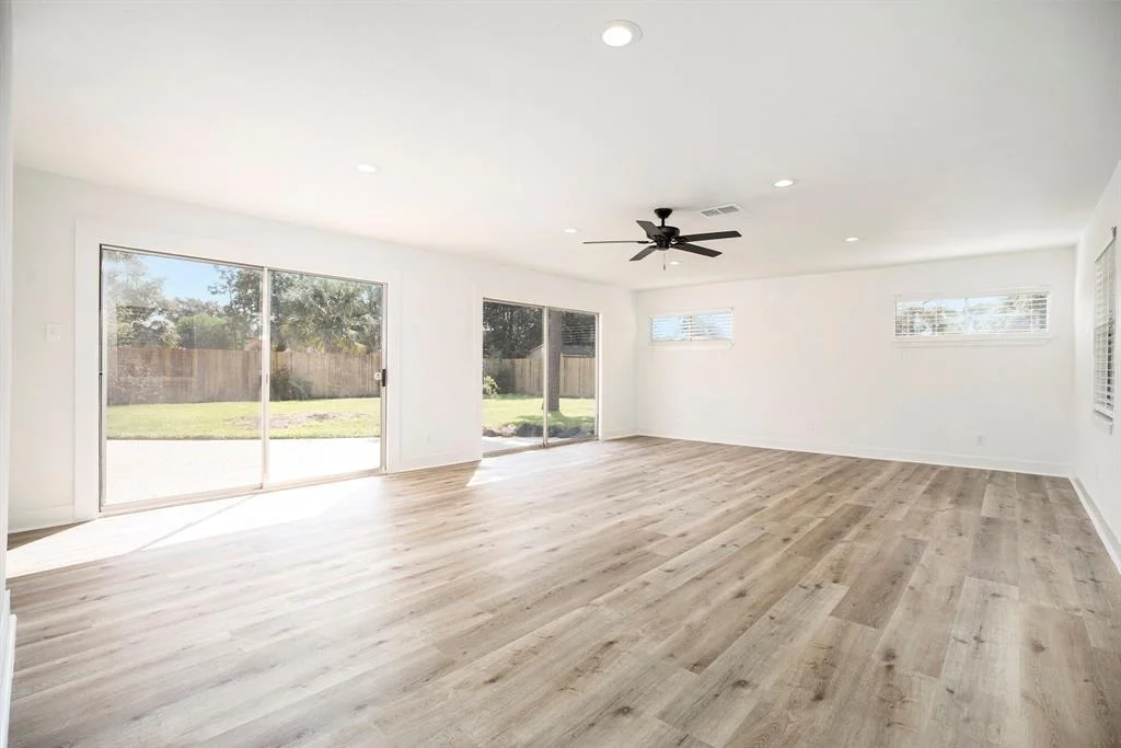 Photo of 223 Pin Oak Drive