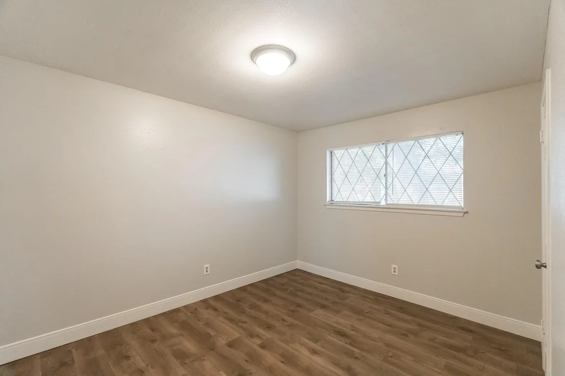 Photo of 9834 Denning Drive