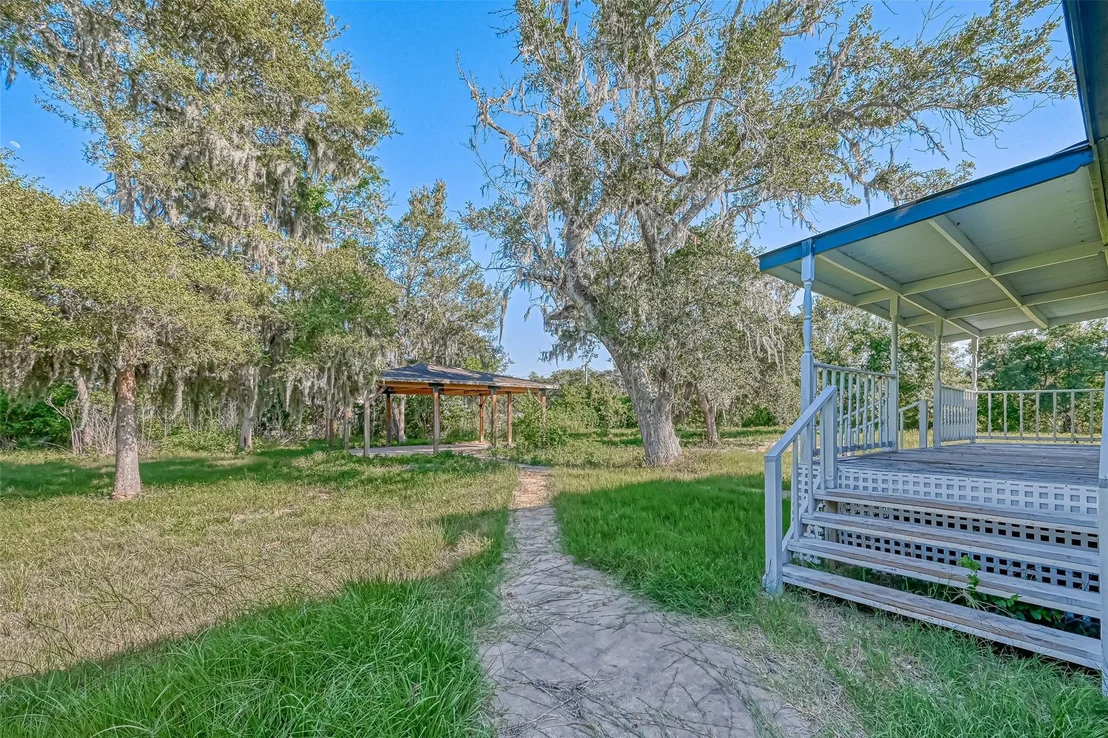 Photo of 106 County Road 416