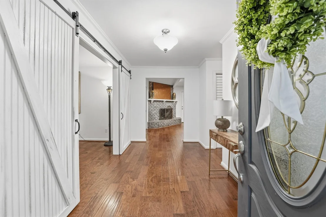 Photo of 215 Whispering Oaks Drive