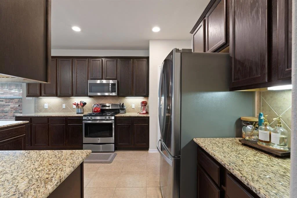 Photo of 1729 Park Oak Drive