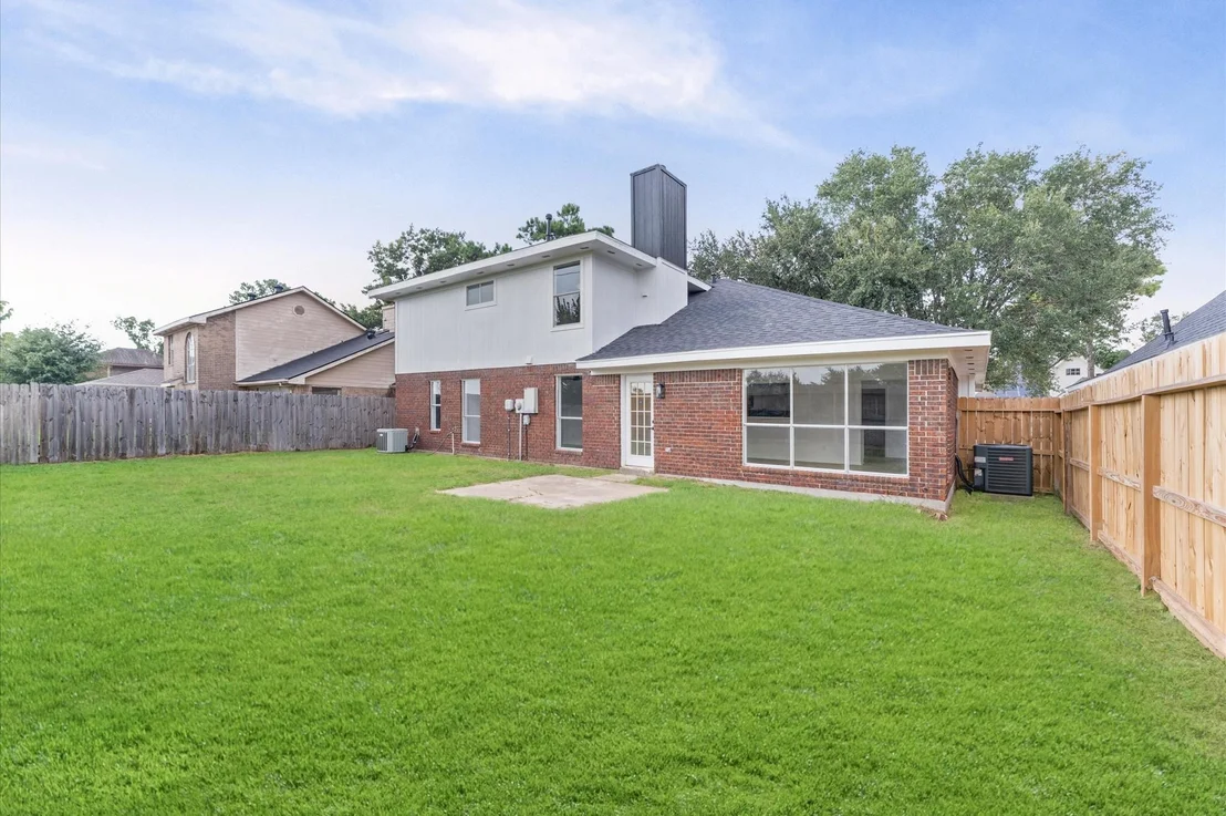 Photo of 17527 Hamilwood Drive