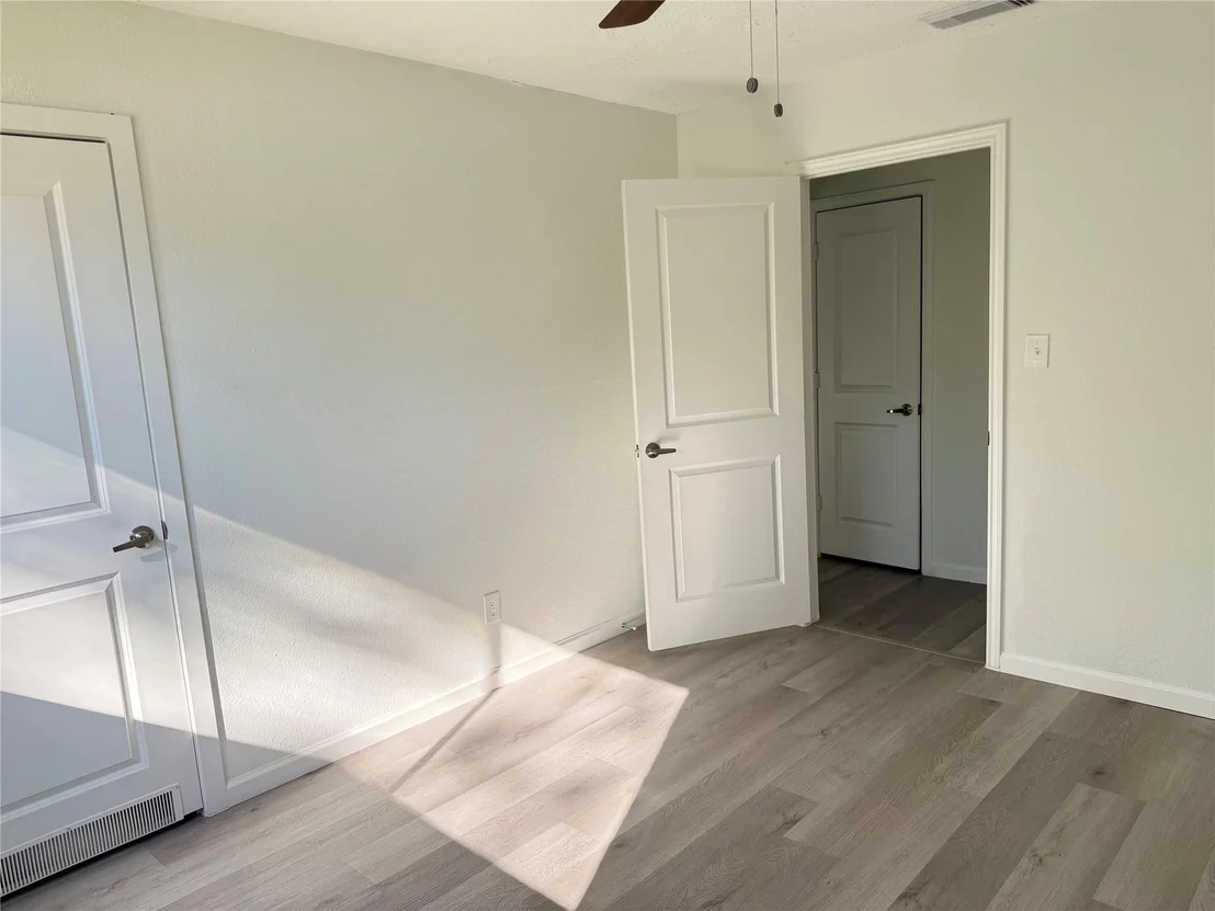 Photo of 5615 Greylog Drive
