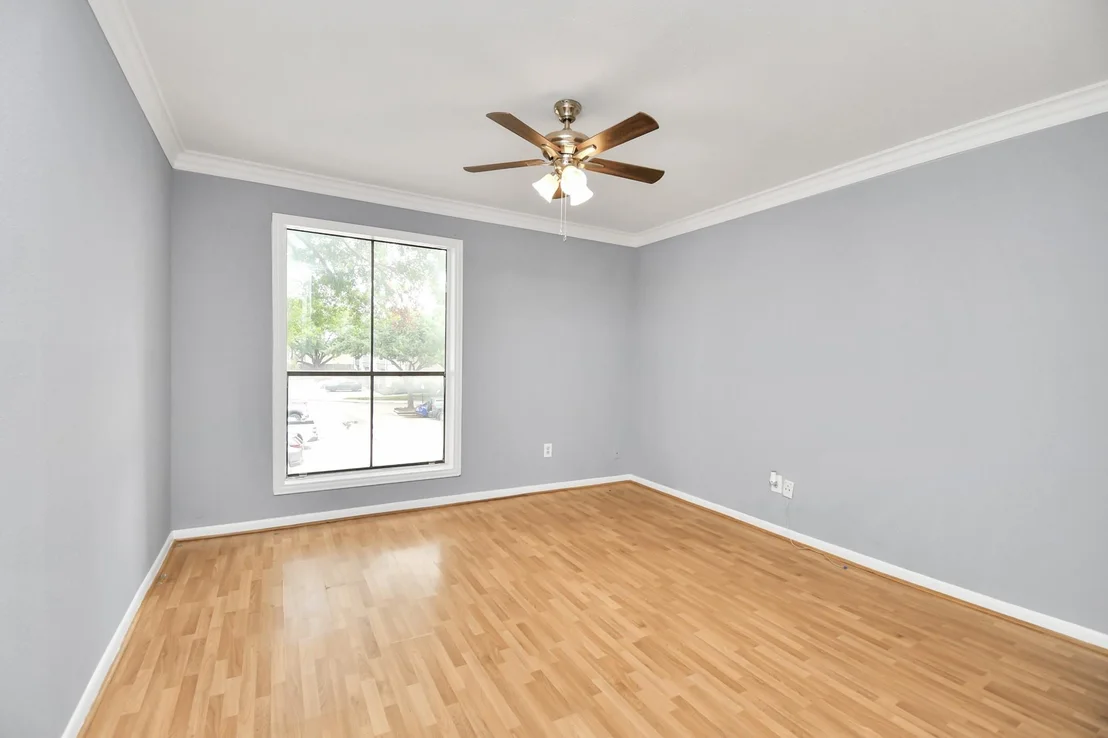 Photo of Unit 21 at 3065 Walnut Bend Lane