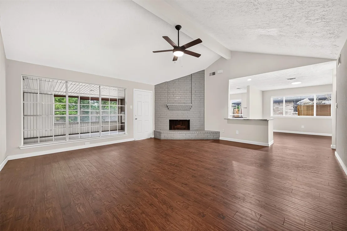 Photo of 9523 Riverside Lodge Drive