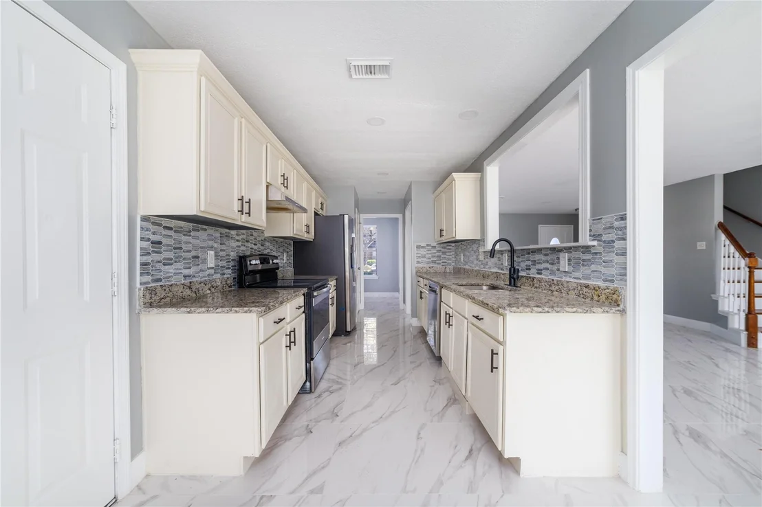 Photo of 6827 Crystal Point Drive