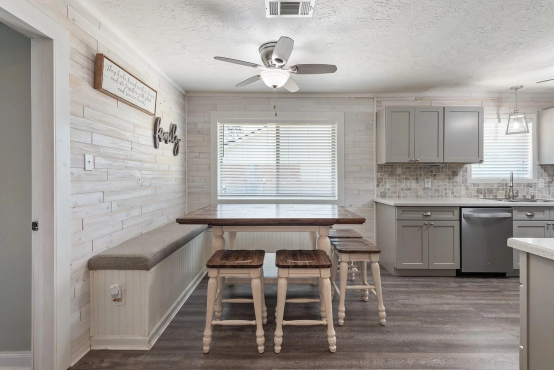 Photo of 3805 Windridge Drive