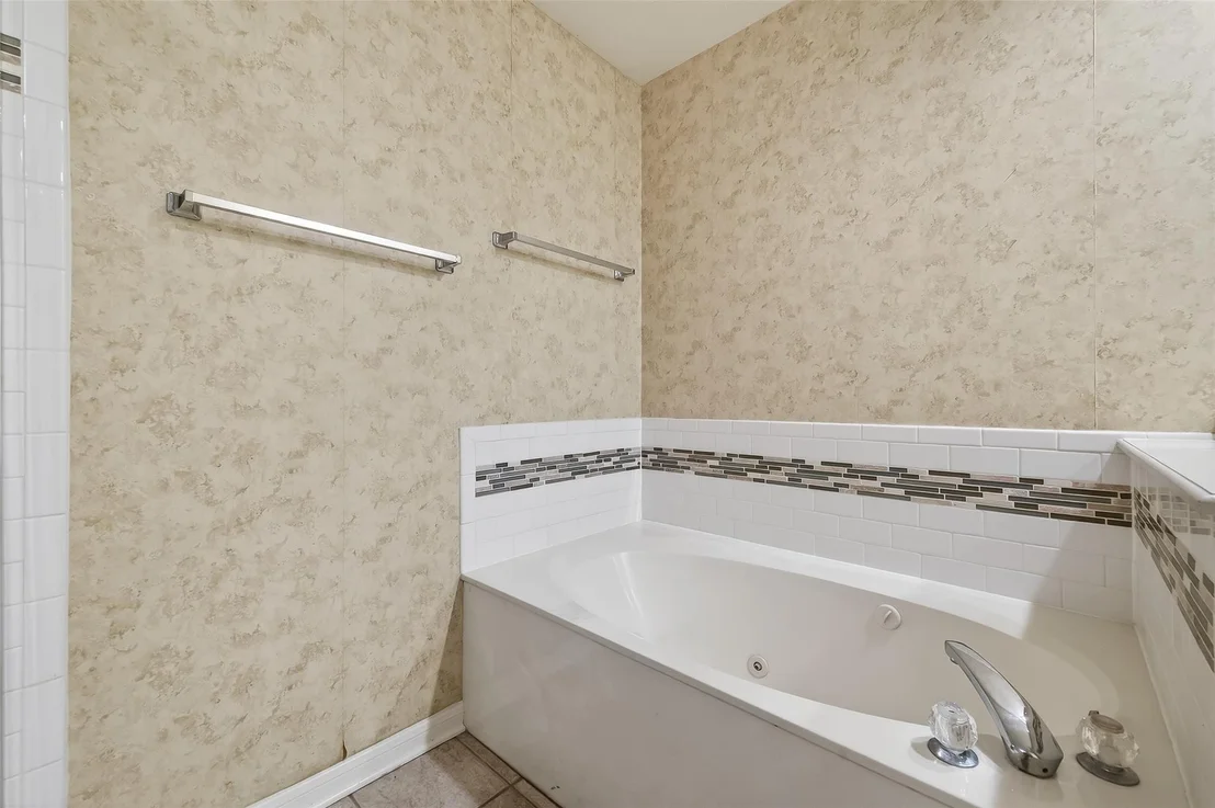 Photo of 17423 Saxon Drive