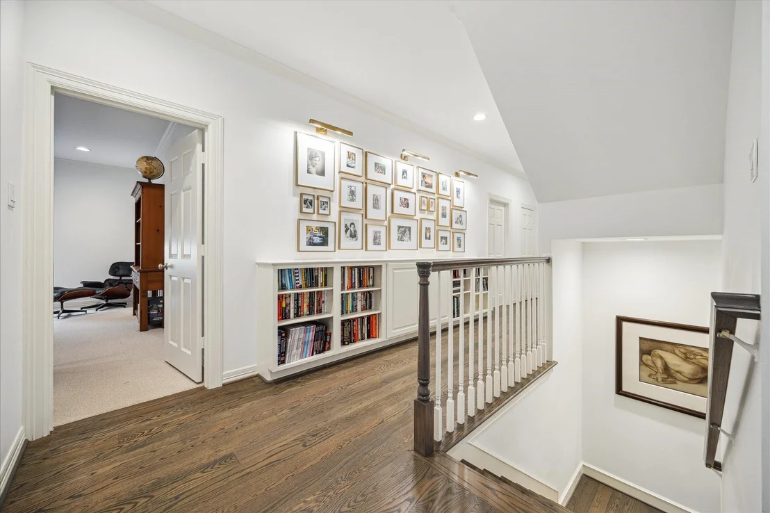 Photo of 210 Park Laureate Drive