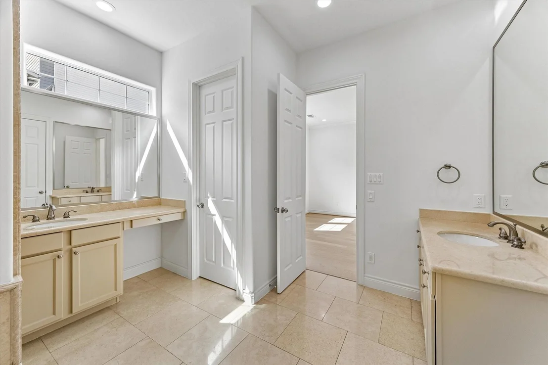 Photo of 2813 Clinton Drive