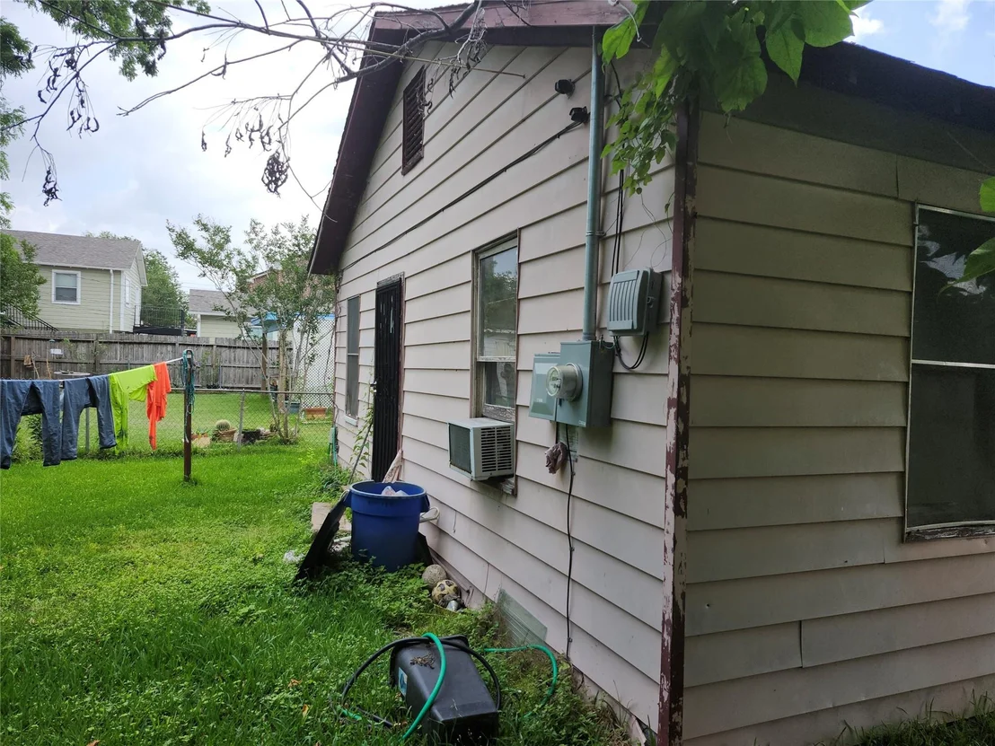 Photo of 4215 Edison Street