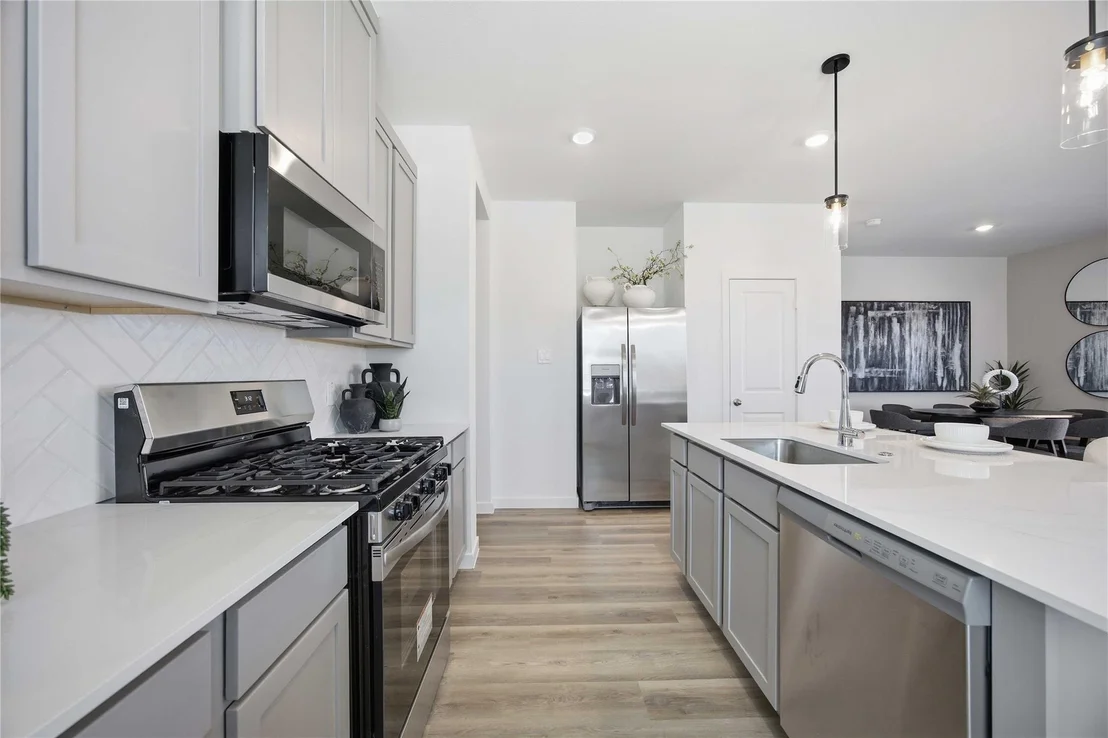 Photo of 7822 Rose Stem Drive