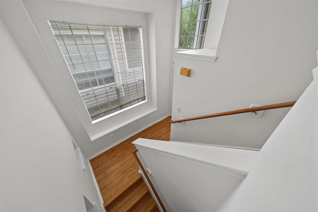 Photo of 130 S Walden Elms Circle
